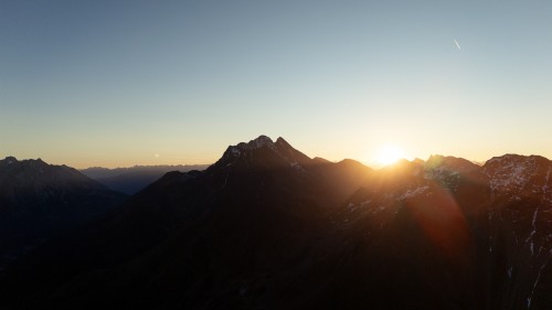 Omaela Story: Sonnenaufgang am Zwölferkopf