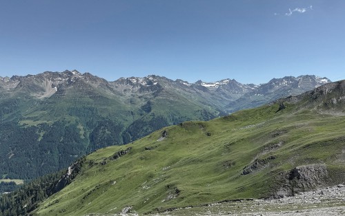Omaela Story: Ibex meets panorama – off to the Leutkircher Hut